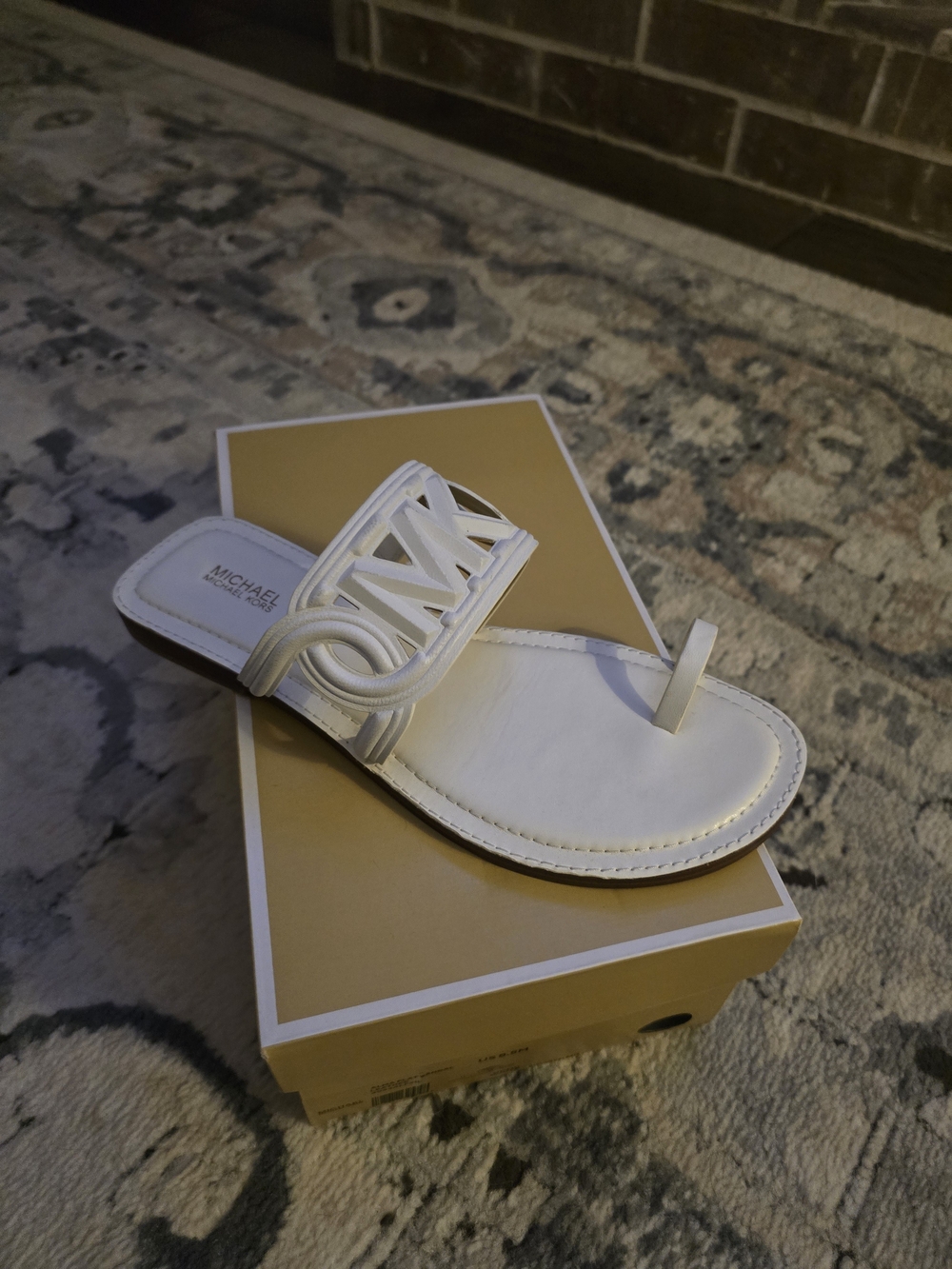 MICHAEL Michael Kors White Leather Toe-Ring Sandal